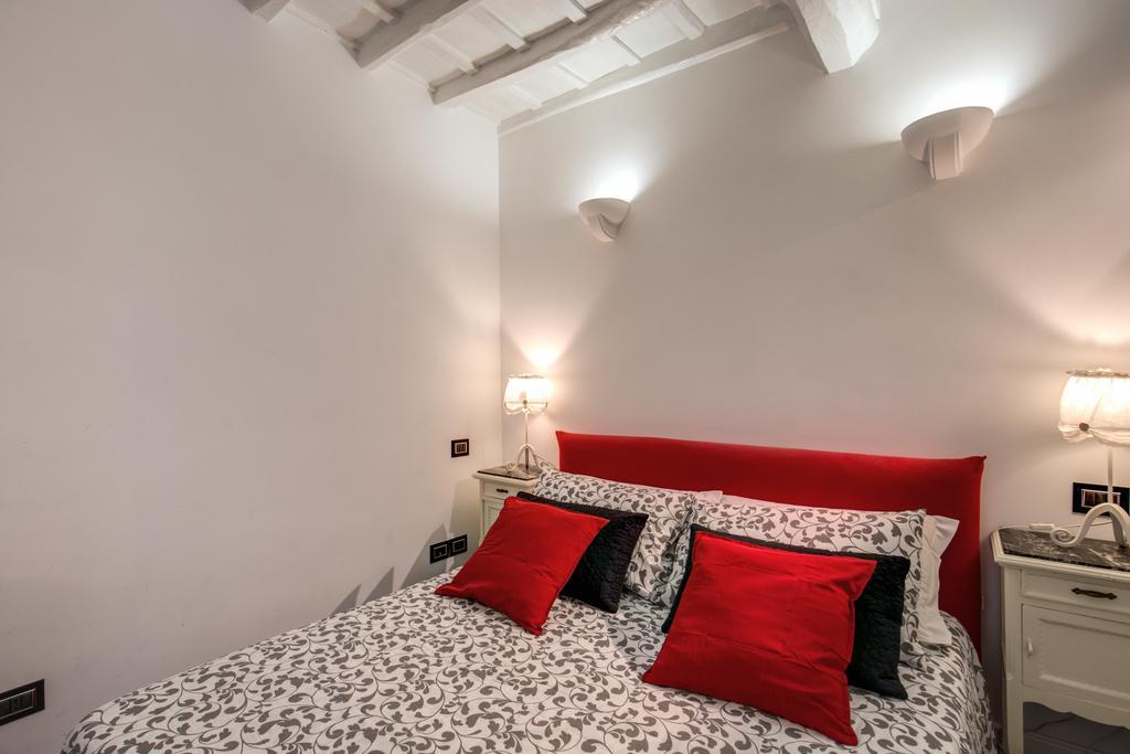 Апартаменти Campo De' Fiori Stylish White Рим Екстер'єр фото